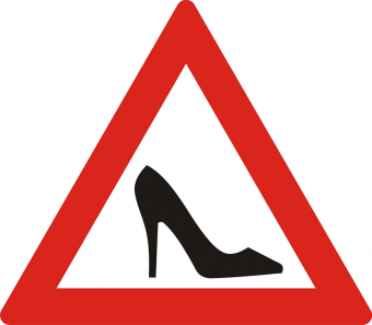 Наклейка-знак на авто "Женщина за рулем"
